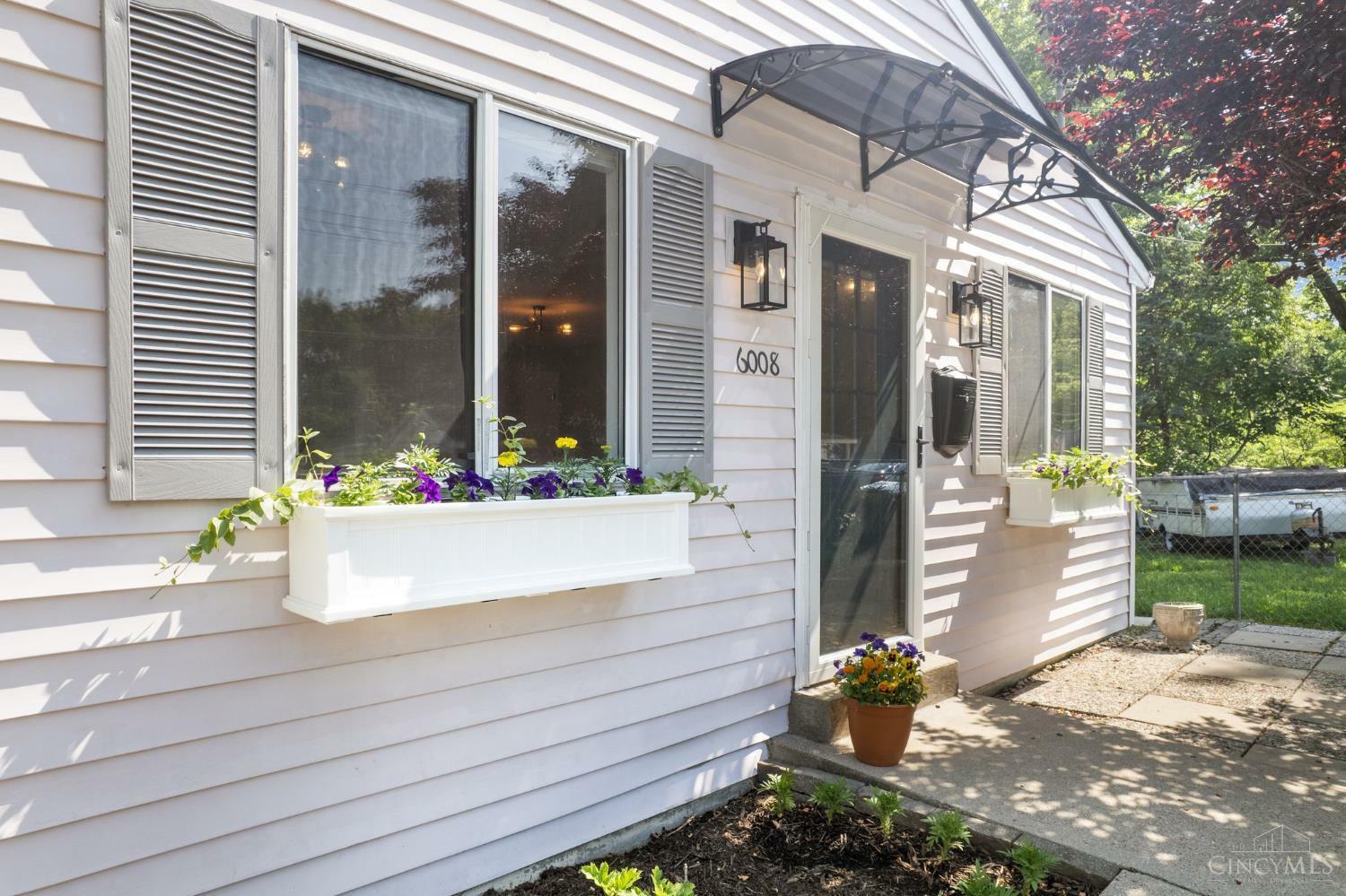 Property Photo: 6008 Eleanor Street OH 45227