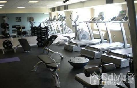 Property Photo: 110 Somerset Street 2108 NJ 08901