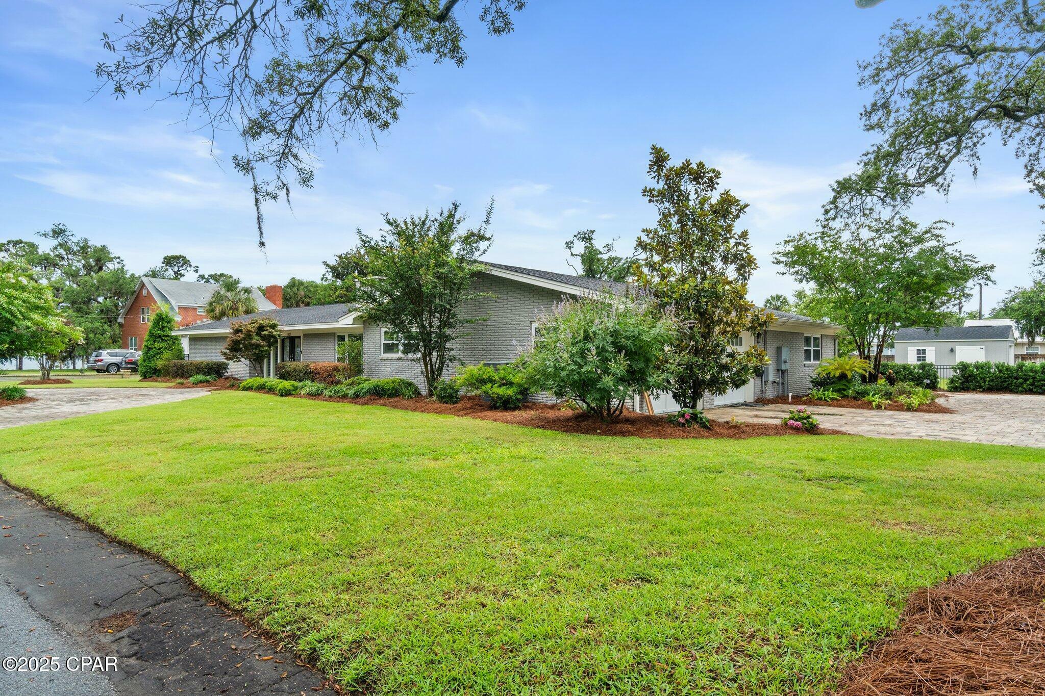 Property Photo: 801 Fortune Avenue FL 32401