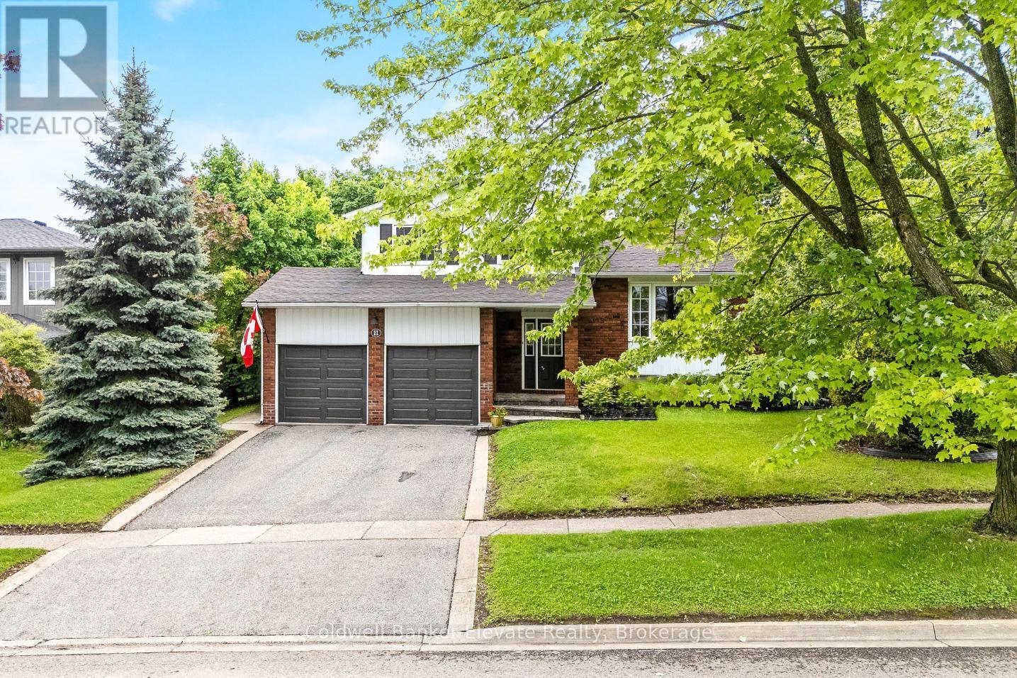 Property Photo: 11 Hillside Drive ON L7G 4W2