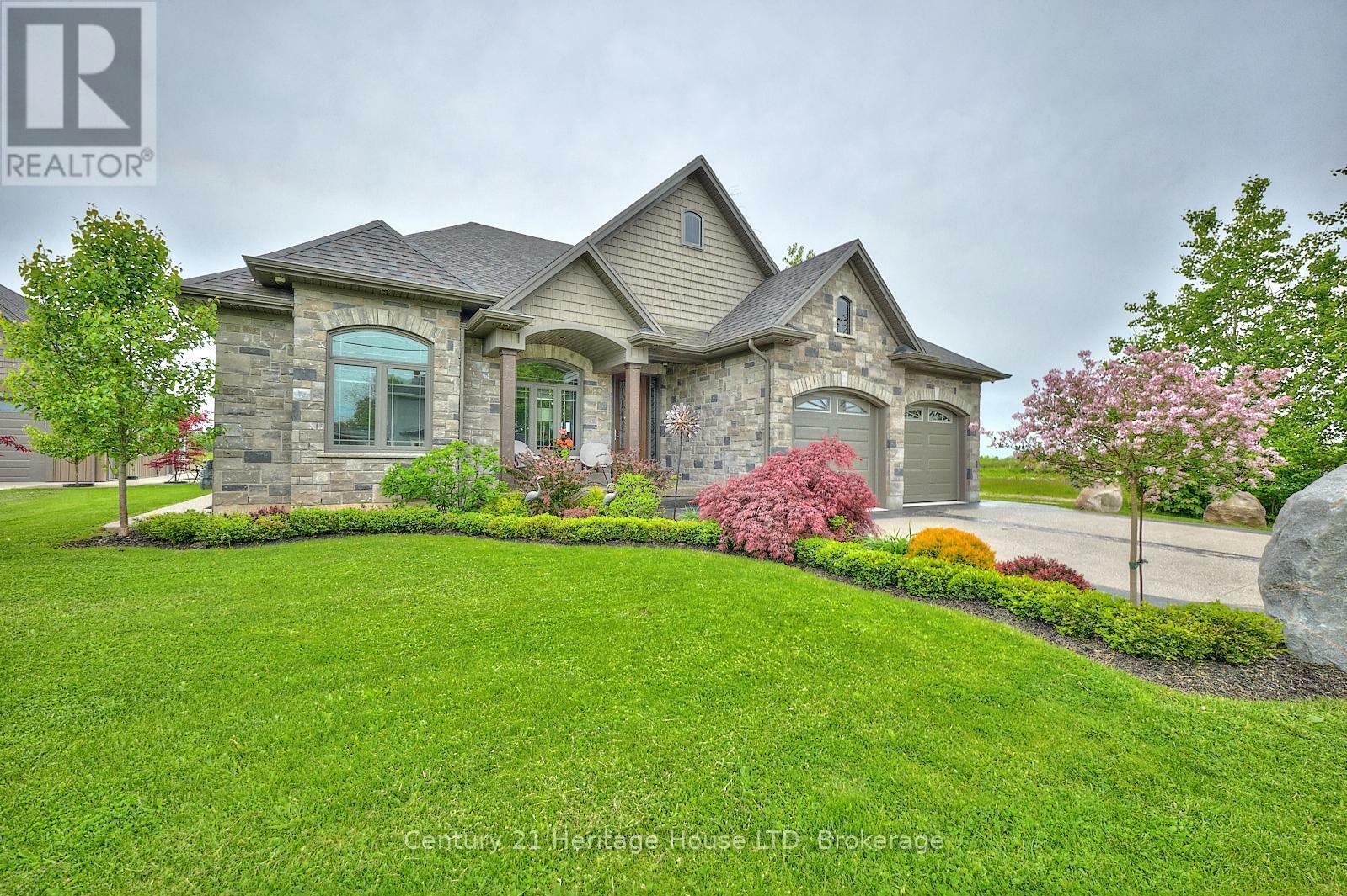 Property Photo:  17 Biggar Road  ON L0S 1K0 