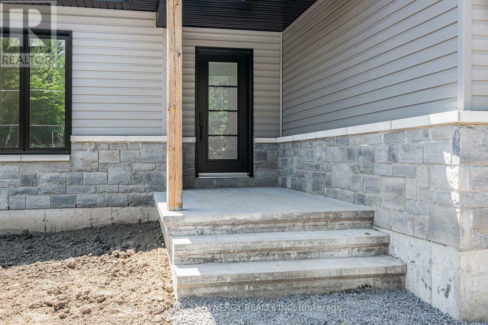 Property Photo: 16998 Chevrier Street ON K0C 1V0