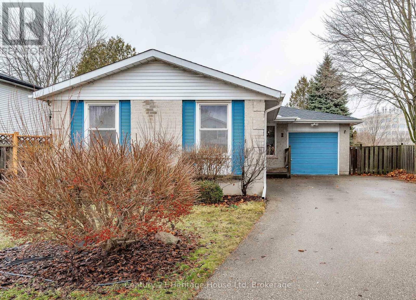 Property Photo: 1 Christopher Court ON N1G 4A1