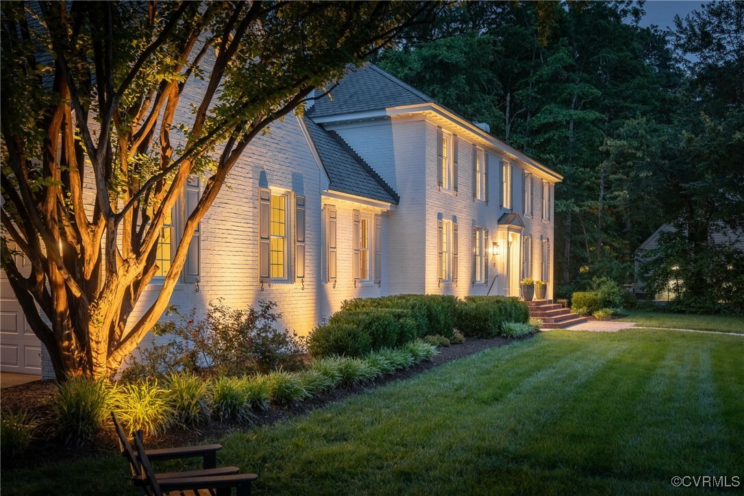 Property Photo: 105 N Erlwood Court VA 23229