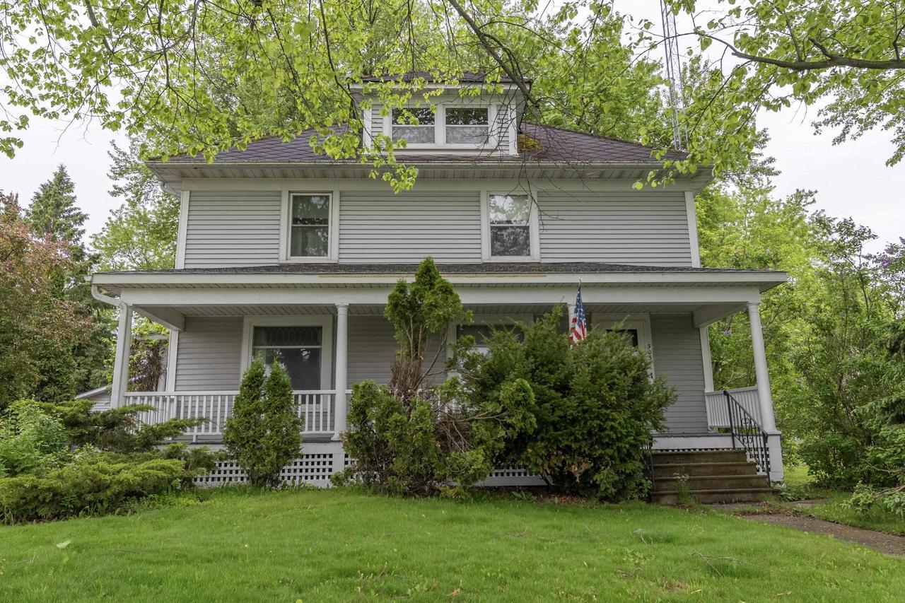 Property Photo: 305 North 1st Street WI 54421