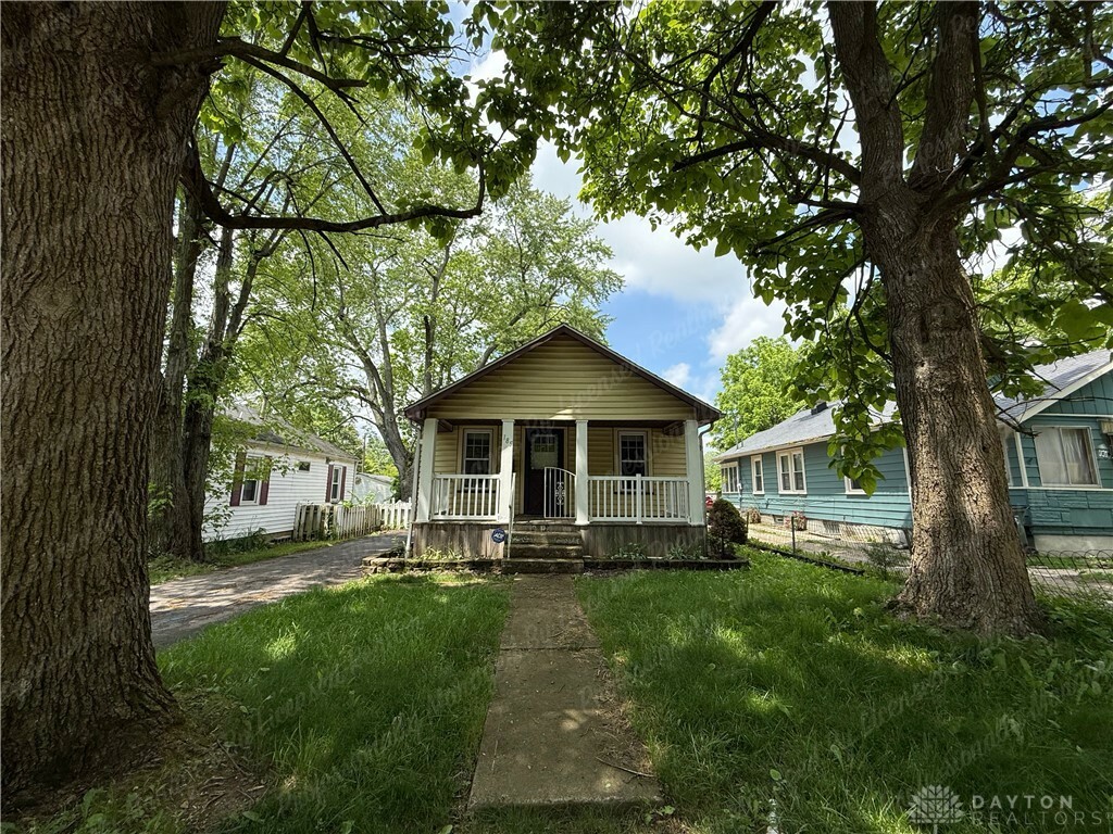 Property Photo: 185 N Northampton Avenue OH 45417