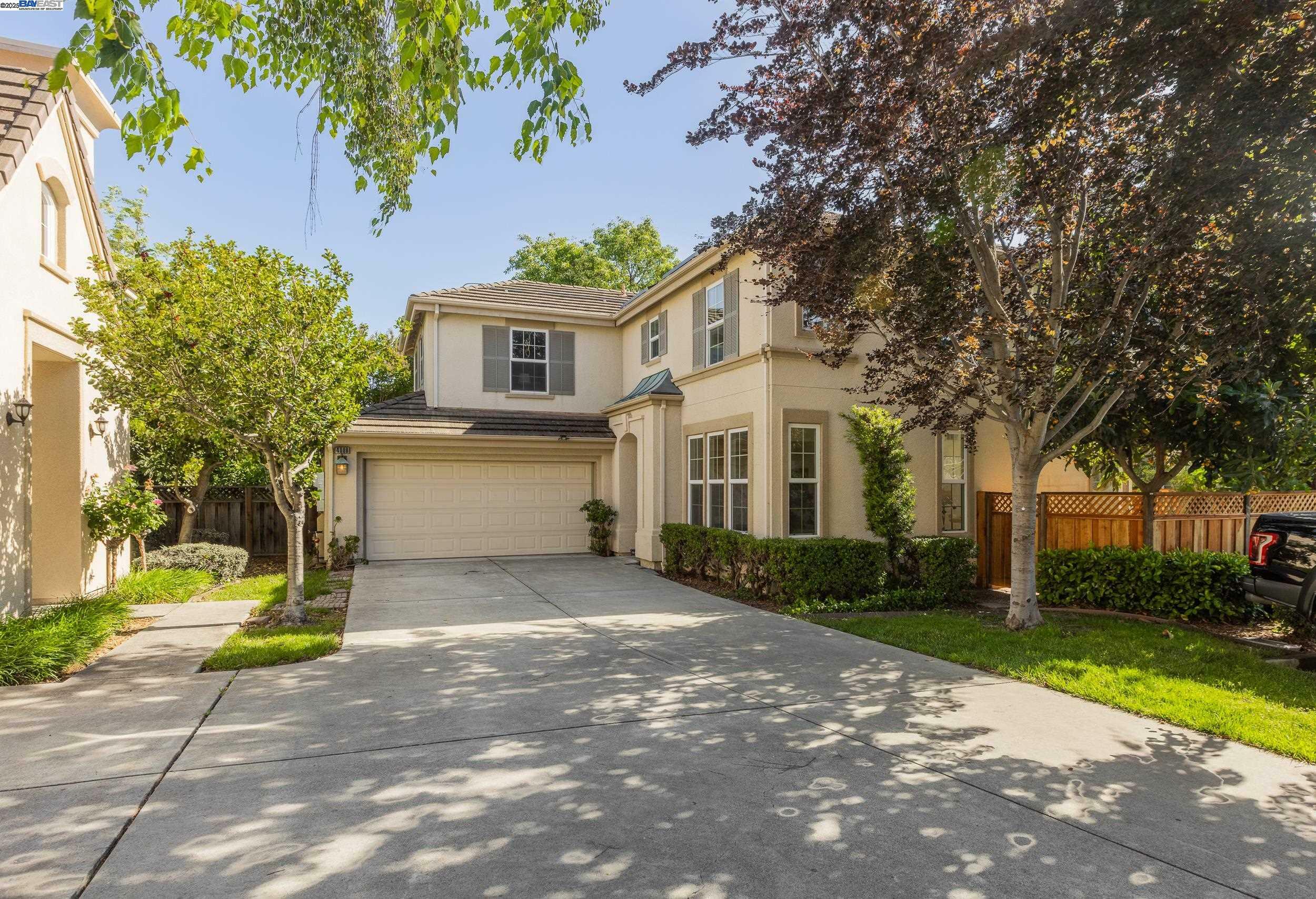 Property Photo:  4008 Mount Vernon Pl  CA 94568 