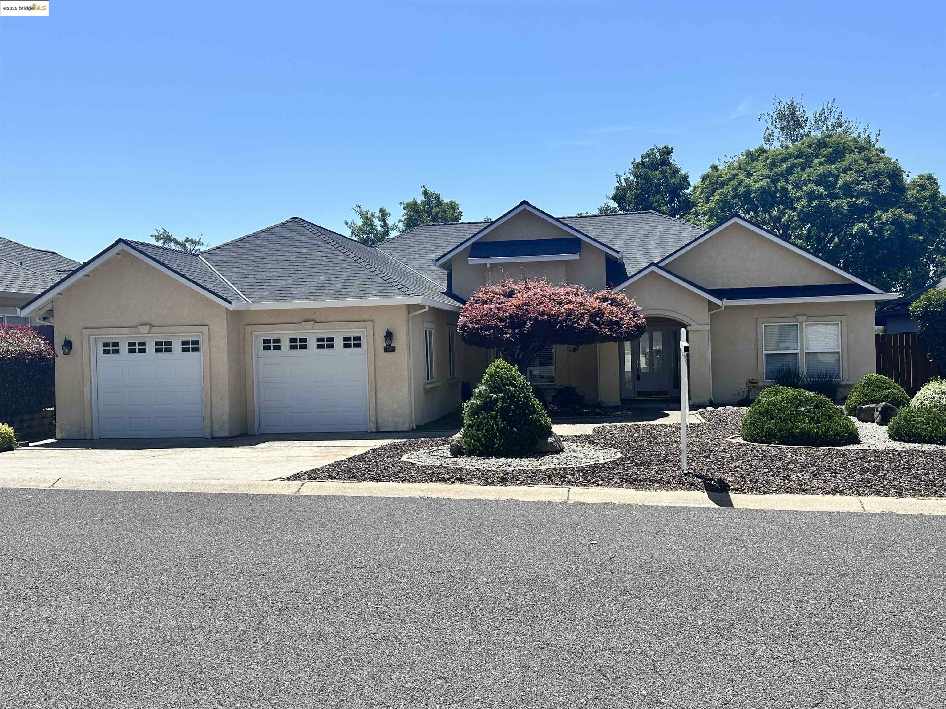 Property Photo: 17580 Twin Oak Drive CA 95327