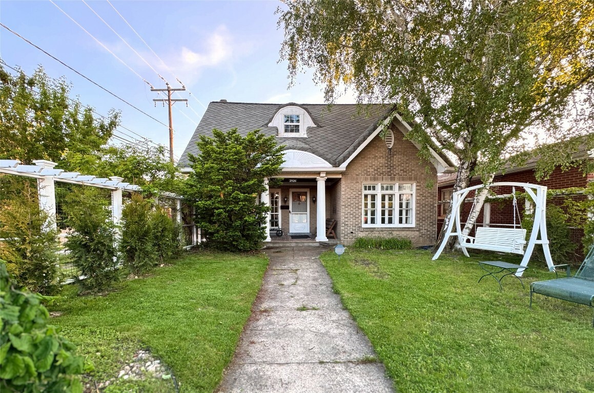 Property Photo: 2926 State Street PA 16508