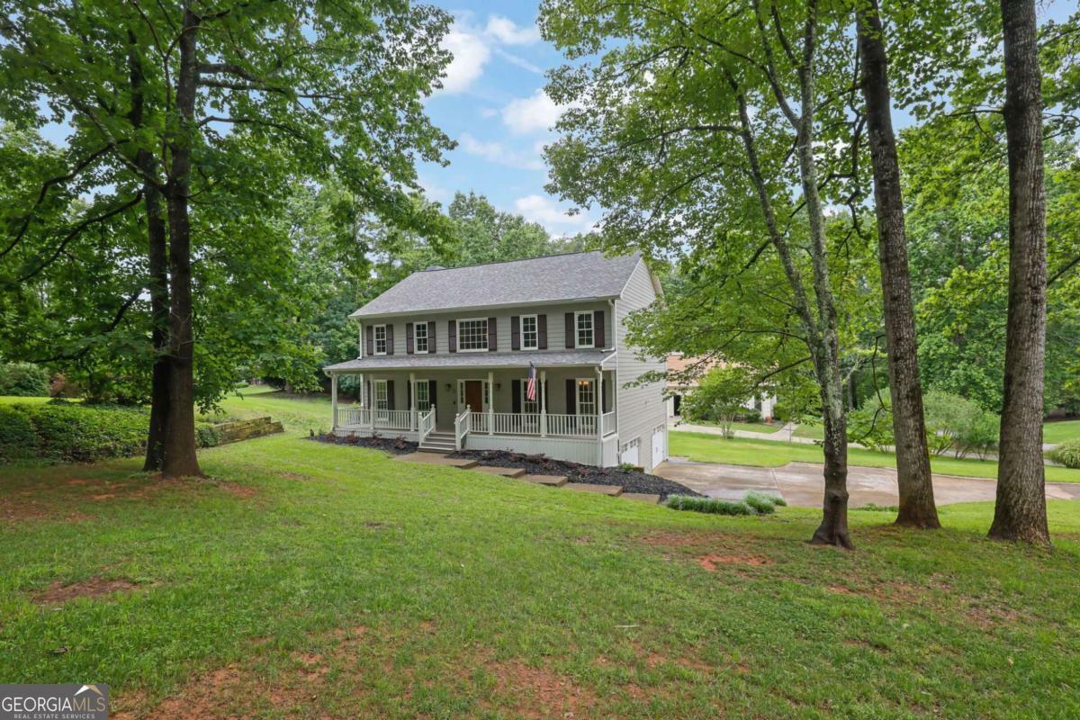 Property Photo: 1925 Stonewyck Court GA 30041