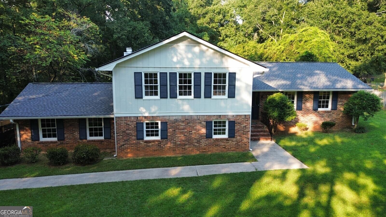 Property Photo: 2270 Old Concord Drive SE GA 30016