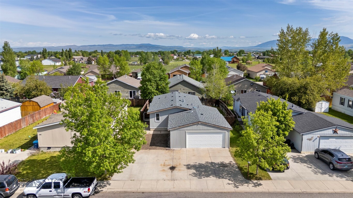 157 W Magnolia  Belgrade MT 59714 photo