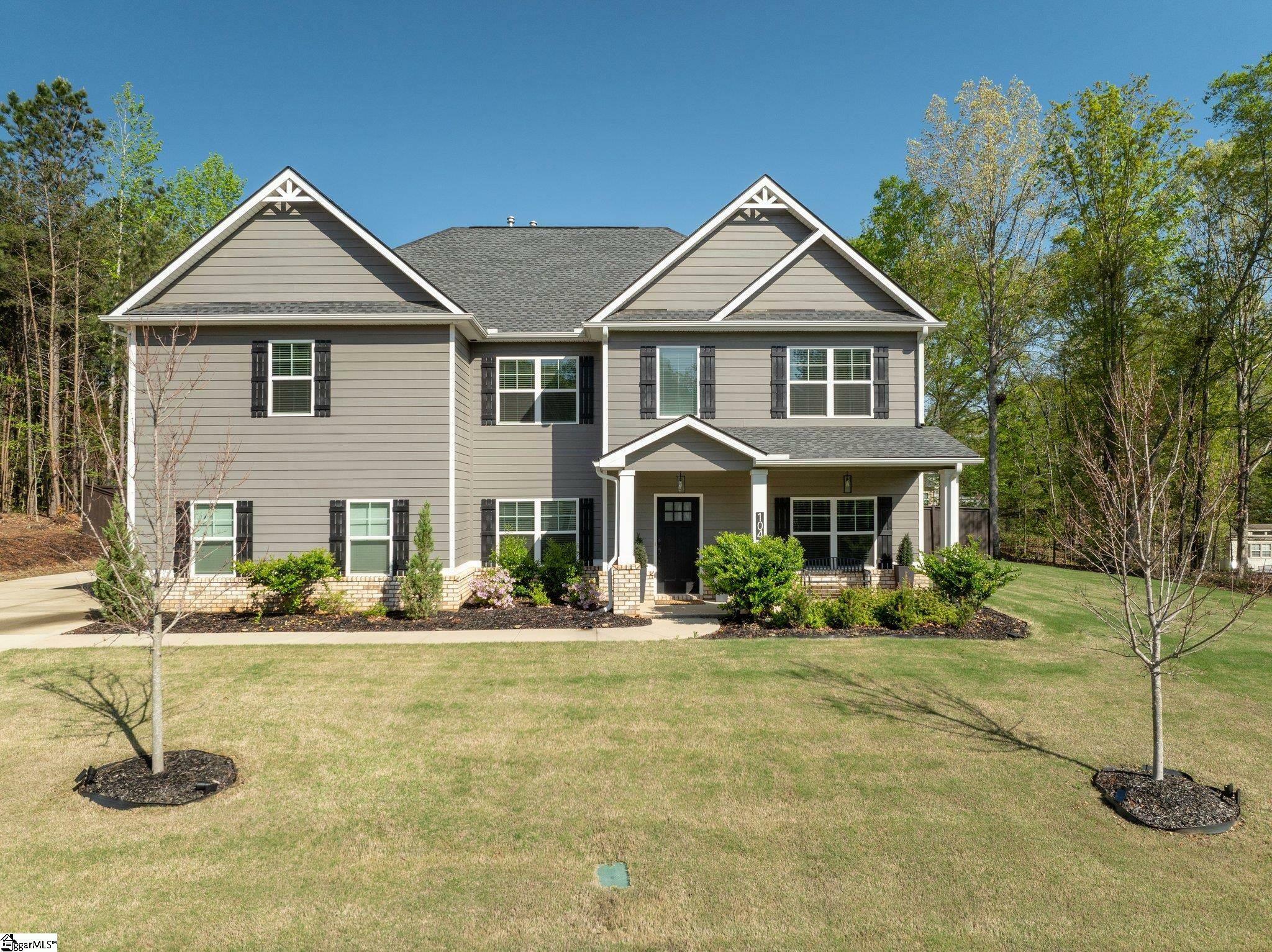 Property Photo: 104 Trollingwood Way SC 29669