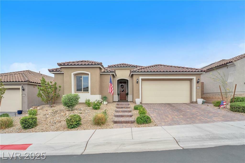 Property Photo: 10601 Skye Arroyo Avenue NV 89166