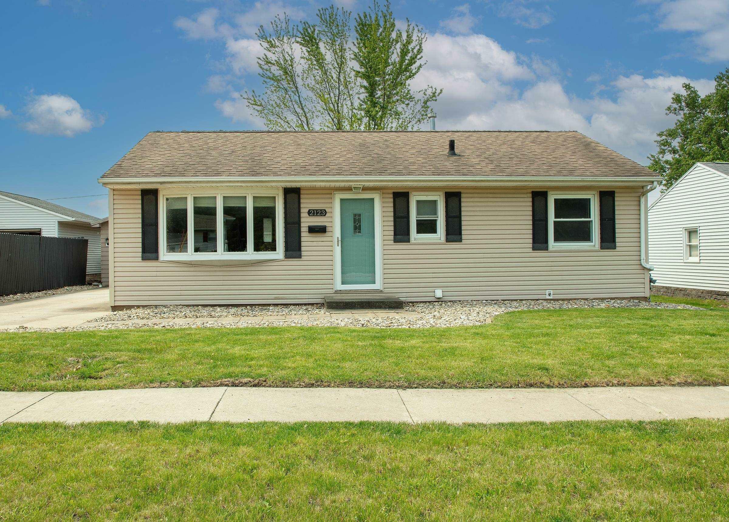 Property Photo: 2123 Downing Avenue IA 50701