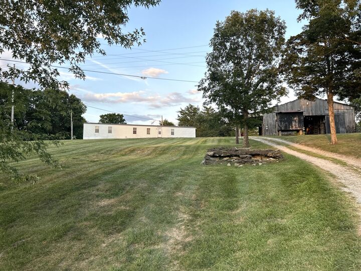 Property Photo: 132 Harvieland Road KY 40601