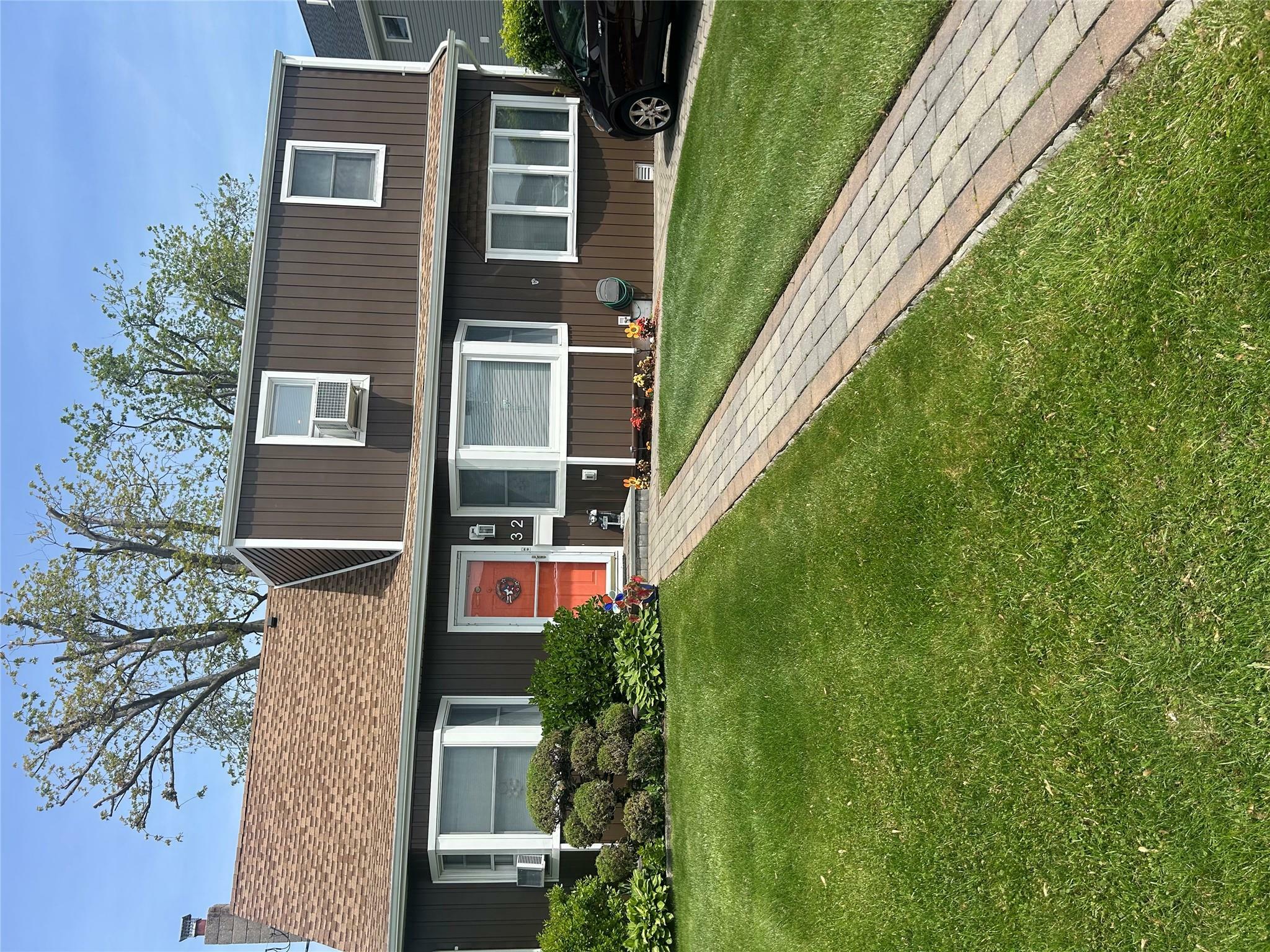 Property Photo:  32 Halycon Road  NY 11757 