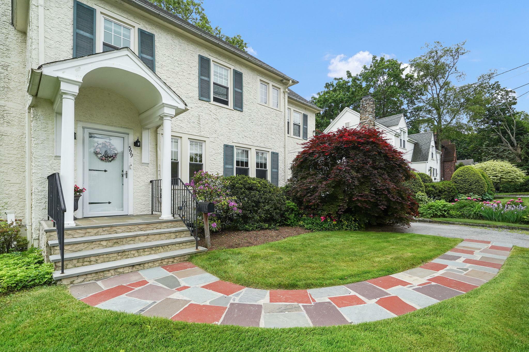 Property Photo: 599 Ridgeway NY 10605