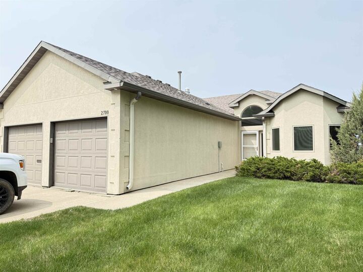 2700 18th Ave SW  Minot ND 58701 photo