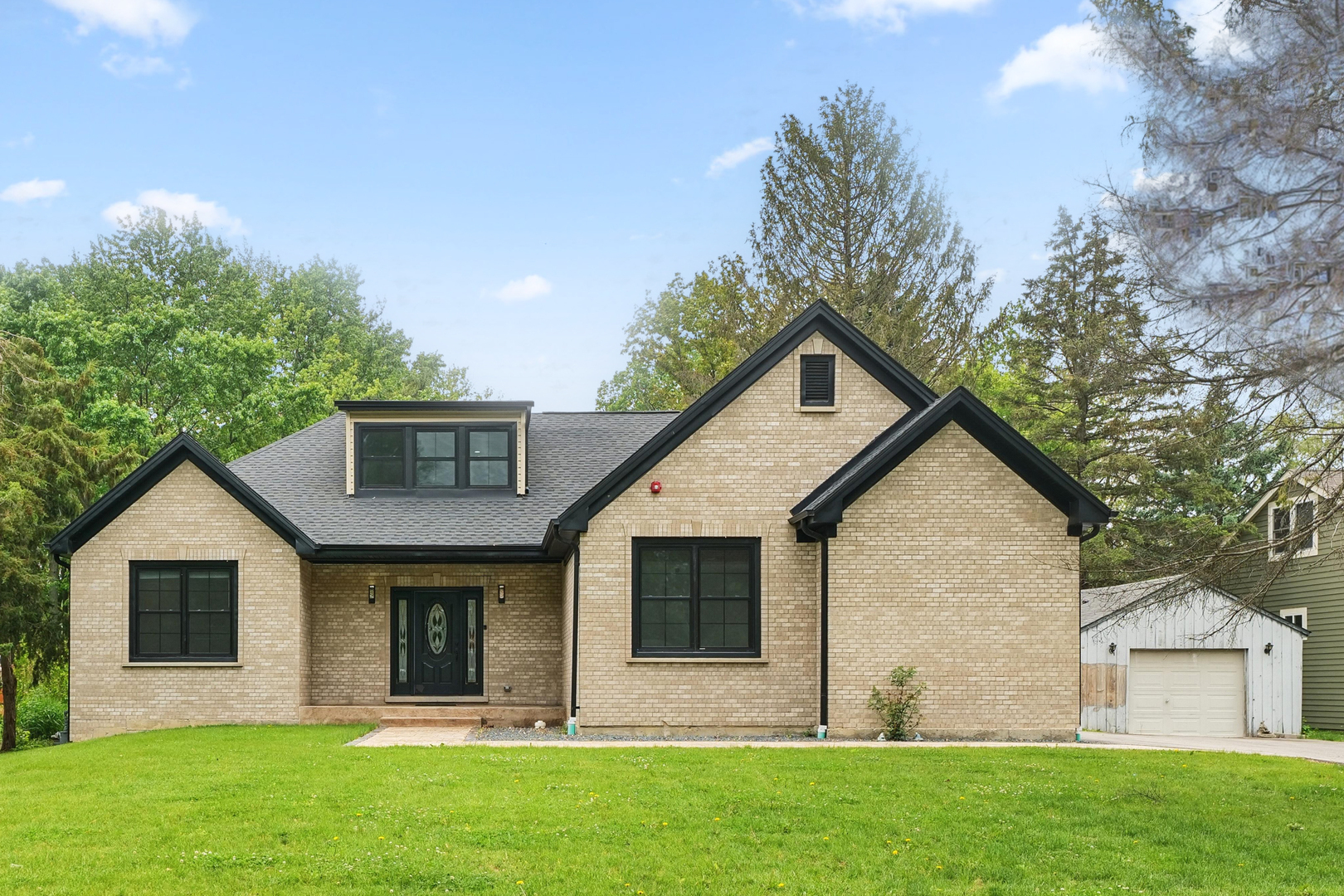 3026 Jackson Drive  Arlington Heights IL 60004 photo