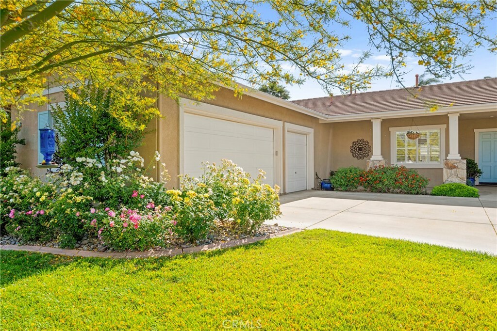 Property Photo: 42302 Oregon Trail CA 92562