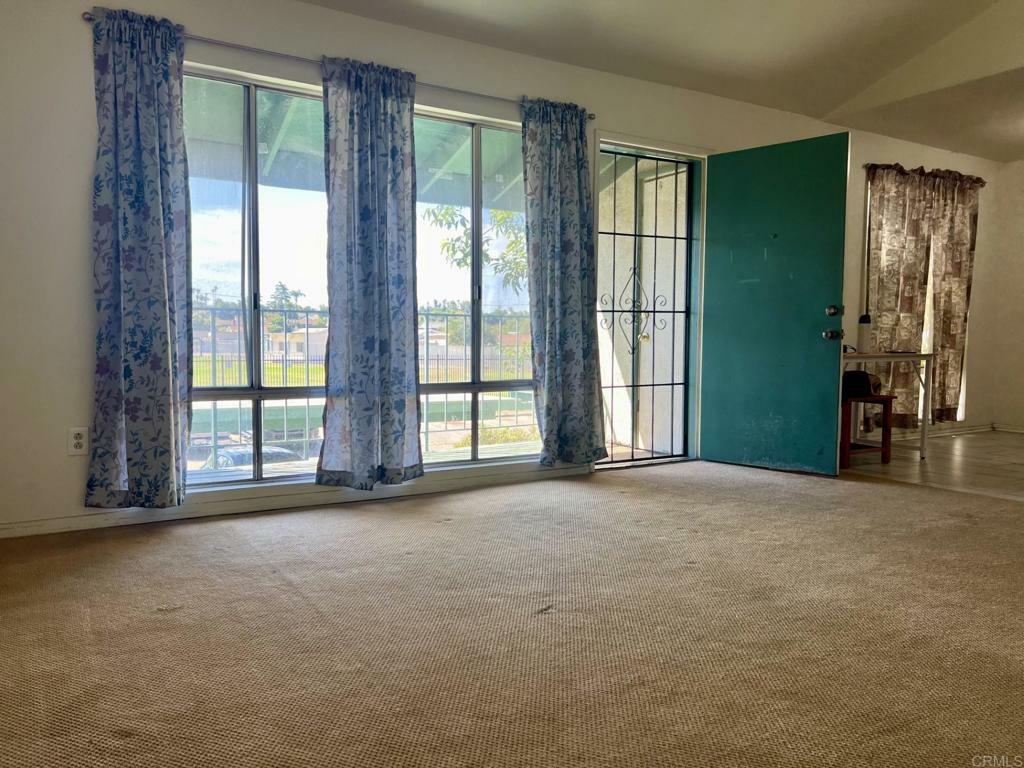 Property Photo:  1817 E Grand Avenue 72  CA 92027 