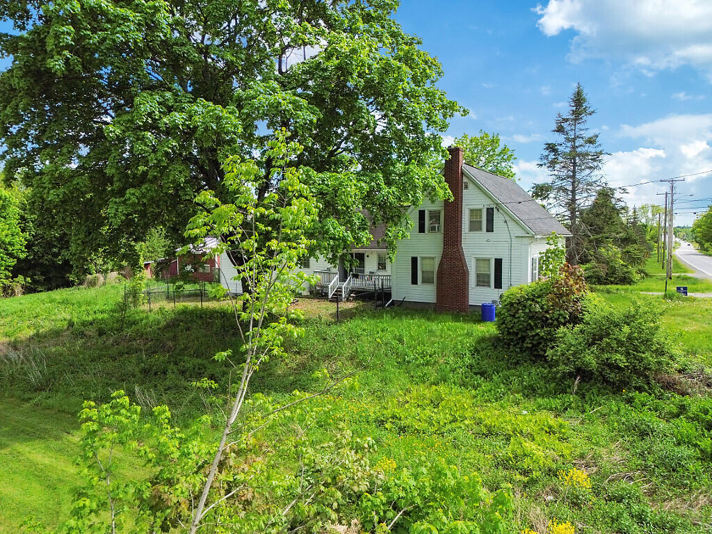 Property Photo: 80 Oakland Road ME 04937
