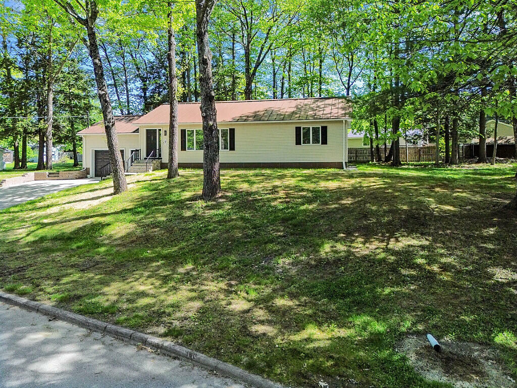 Property Photo: 7 Philip Avenue ME 04330