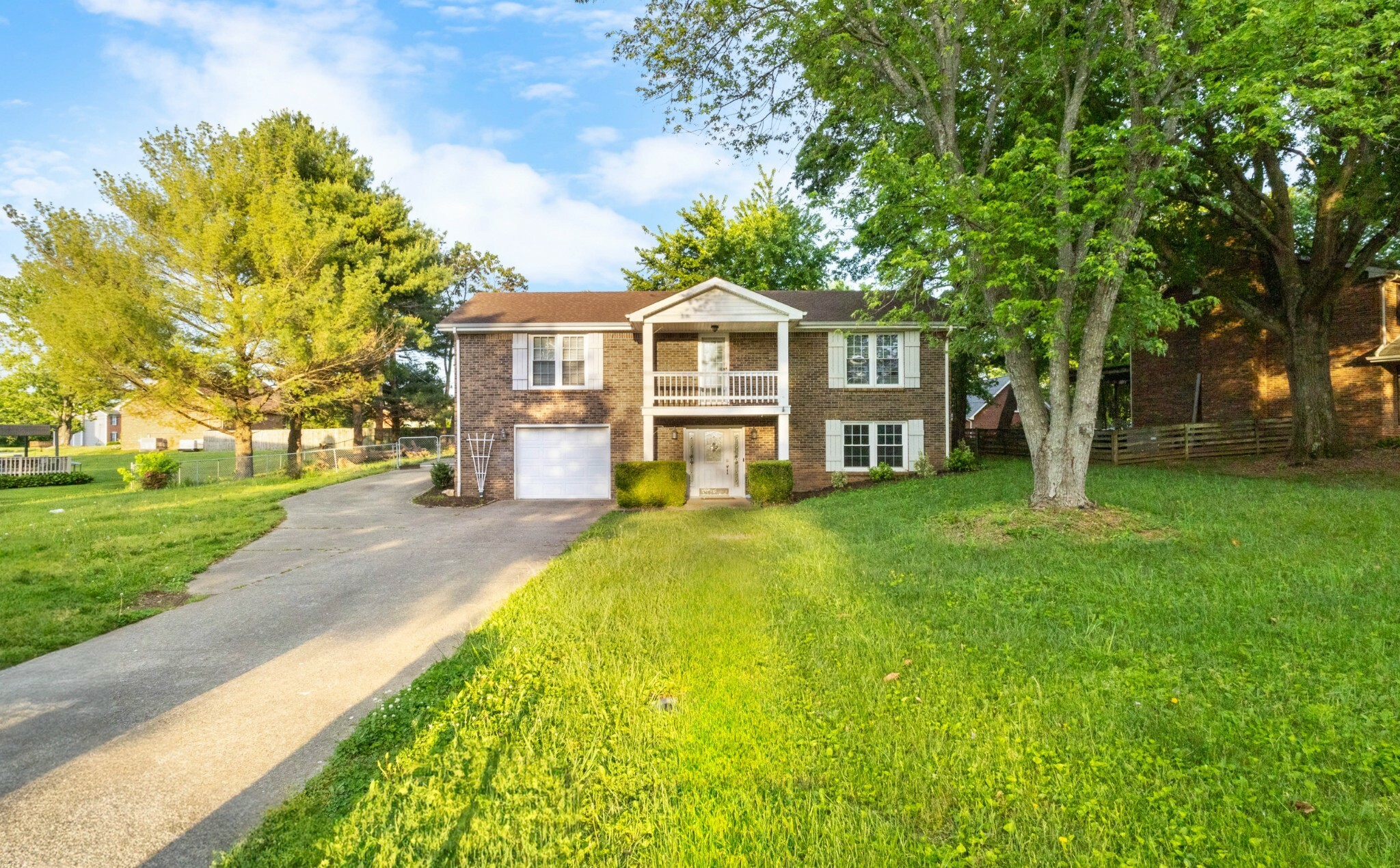 Property Photo: 511 Sango Rd TN 37043
