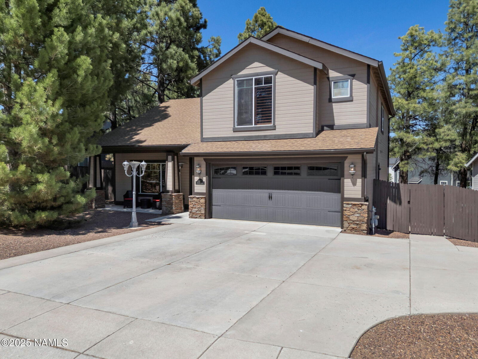 Property Photo: 1137 W Weston Trail AZ 86005