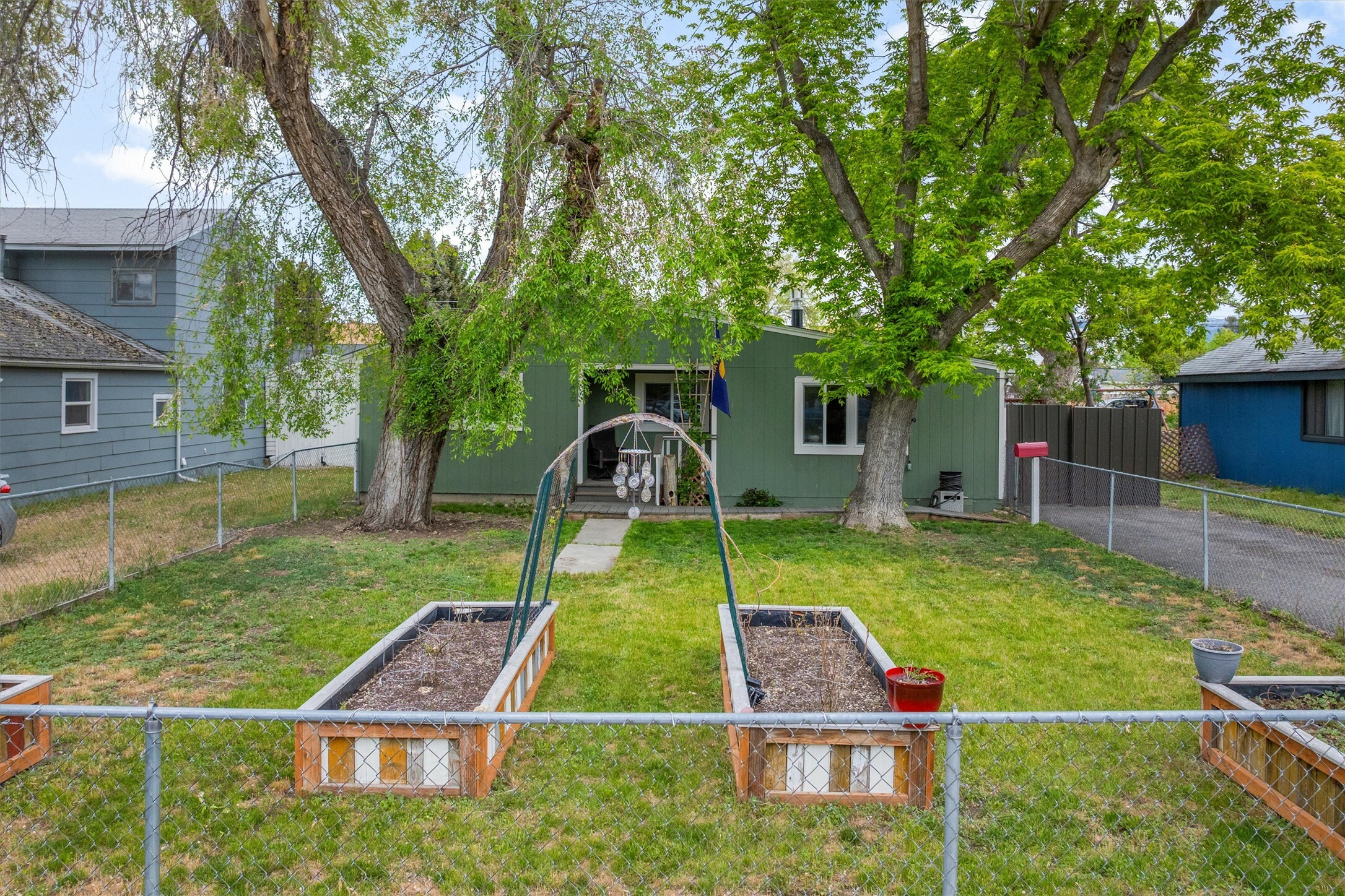 Property Photo: 606 South Avenue W MT 59801