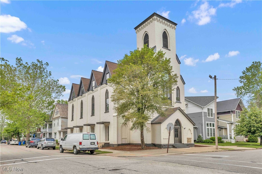 Property Photo: 2130 W 42nd Street 2 OH 44113