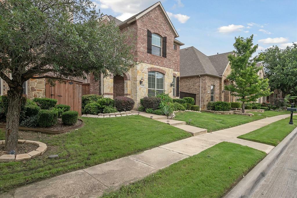 Property Photo: 2460 Embleton Drive TX 75067