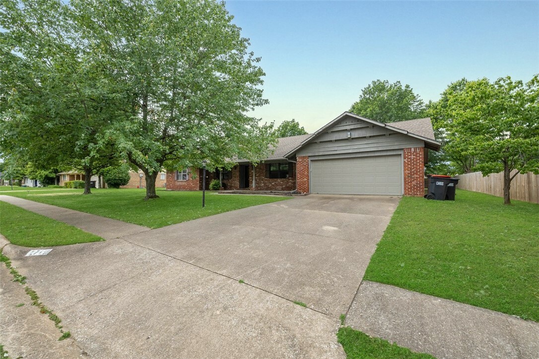 1719 Ridgeview Drive  Springdale AR 72762 photo
