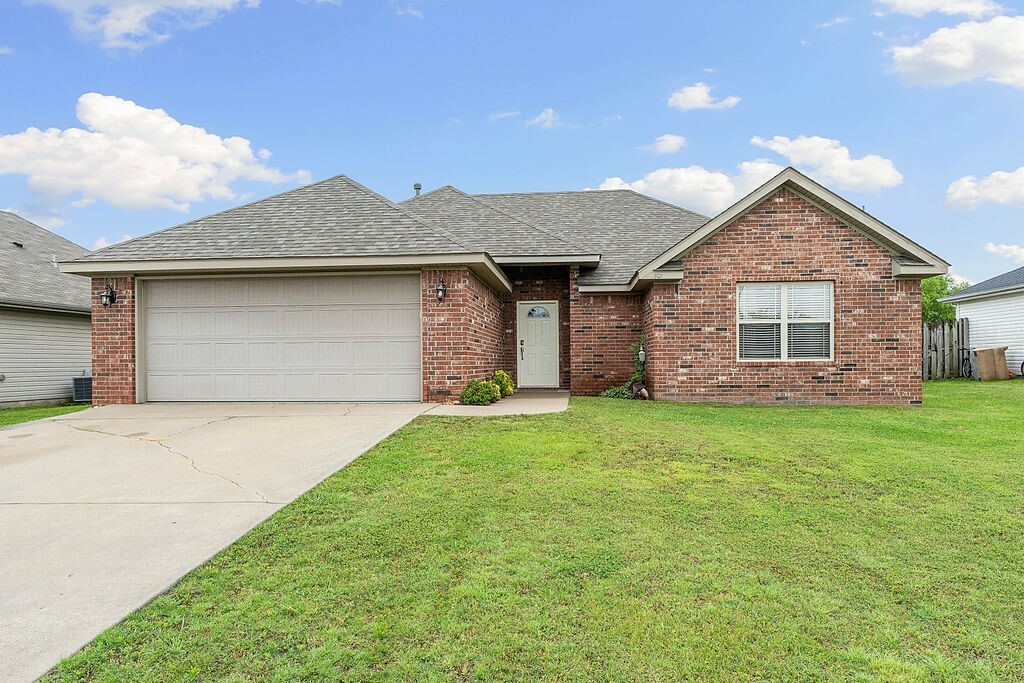 801 SW Castlewood Street  Bentonville AR 72712 photo