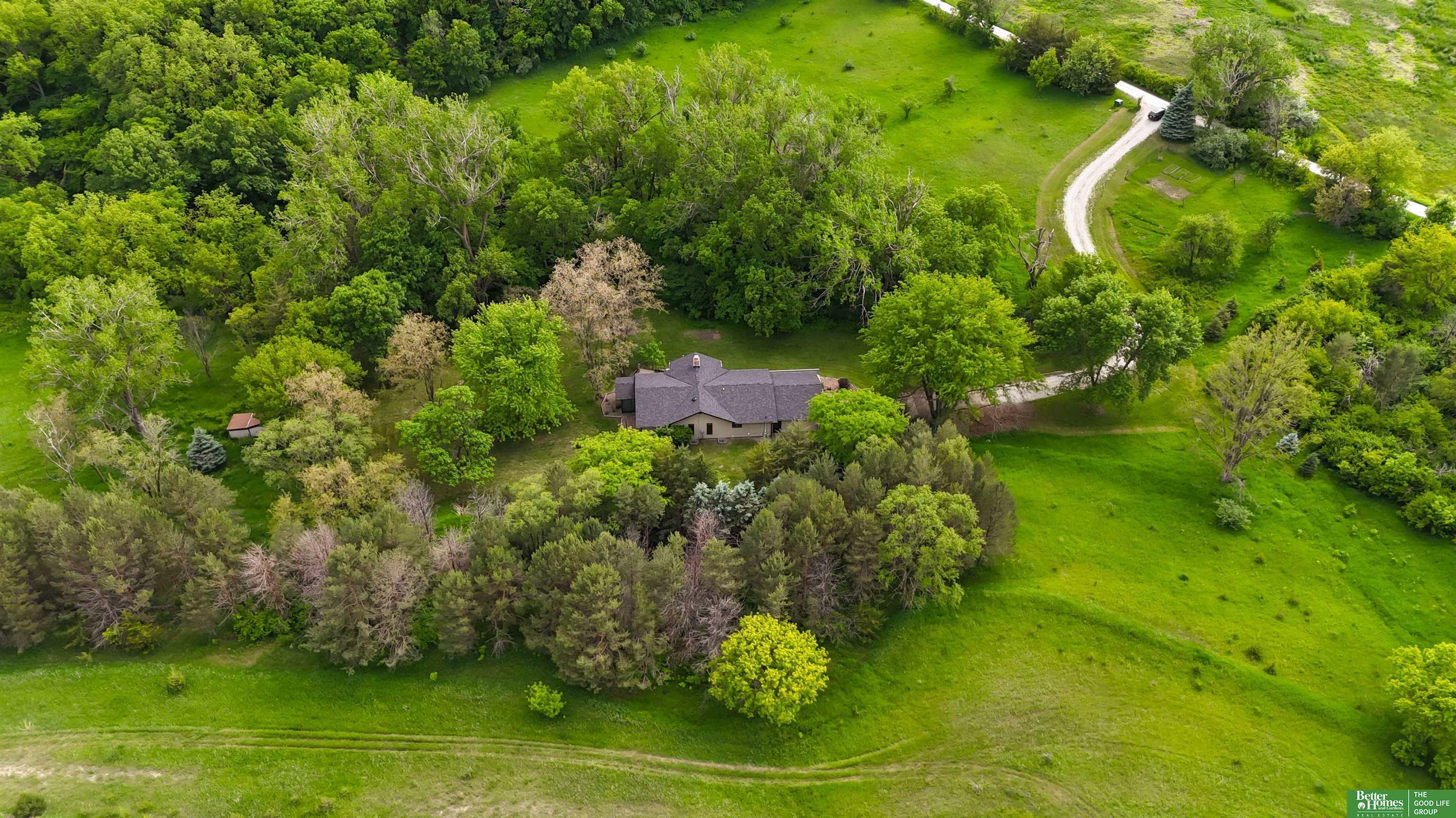Property Photo: 8259 Paradise Hills Lane NE 68023