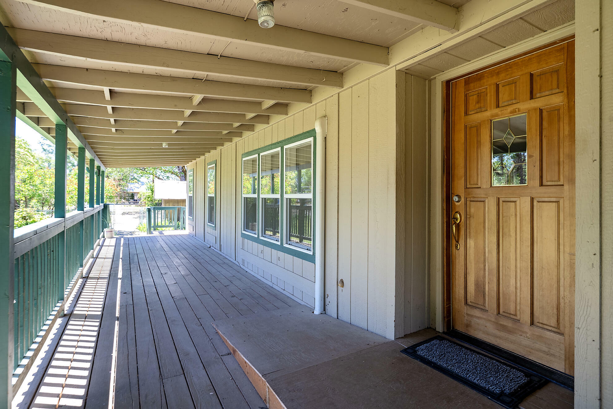 Property Photo: 180 Daryl Lane OR 97524