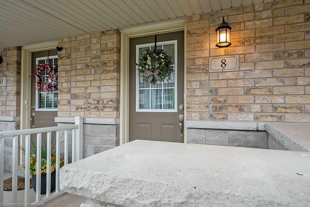 Photo de la propriété: 8 Hiscott Drive ON L8B 0A2