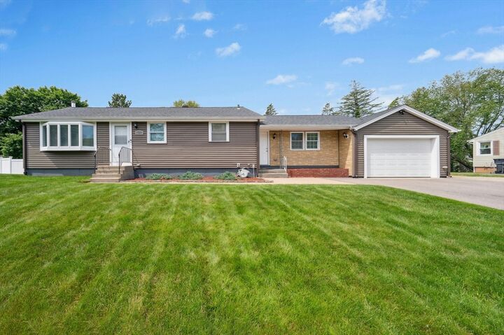 Property Photo: 26 Falmouth Dr MA 01536