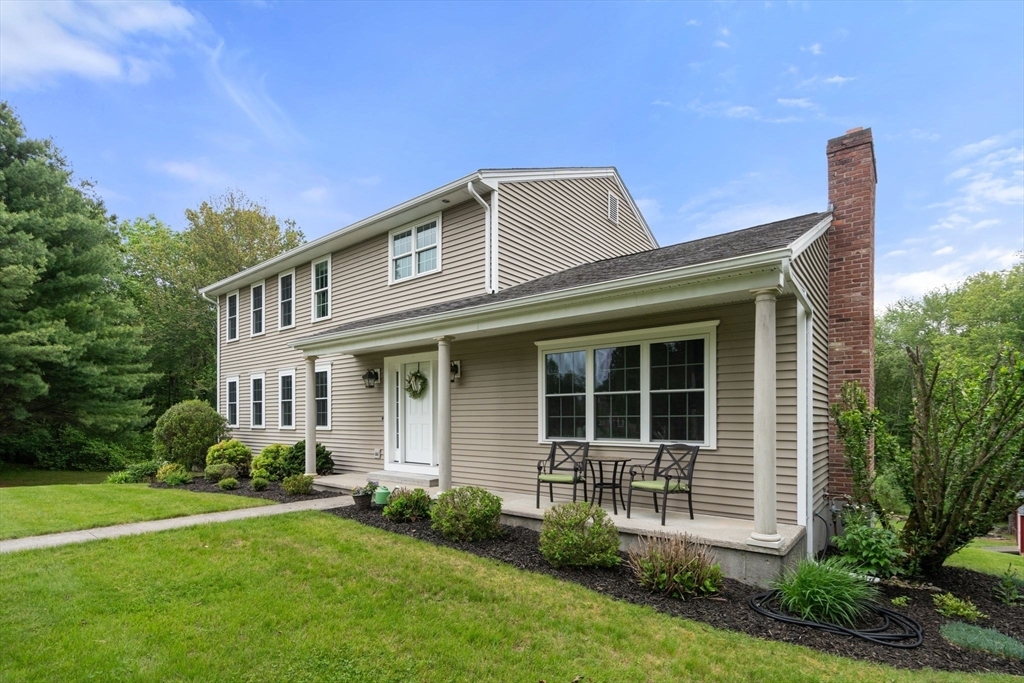 Property Photo:  8 Brian Cir  MA 01519 