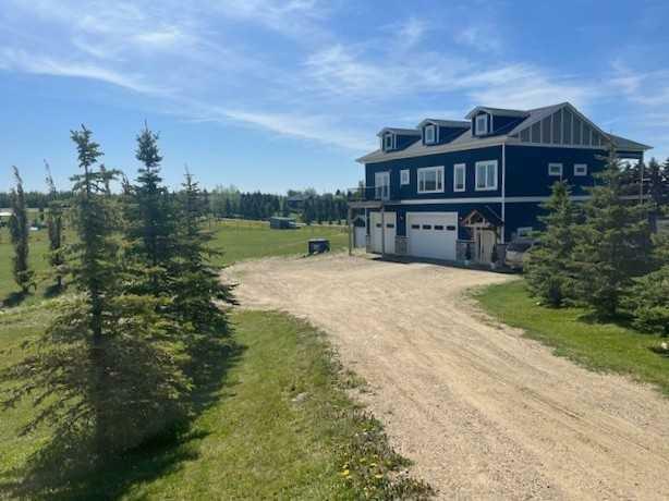 1505 Township Road 394  Rural Lacombe County AB T4M 0Y3 photo