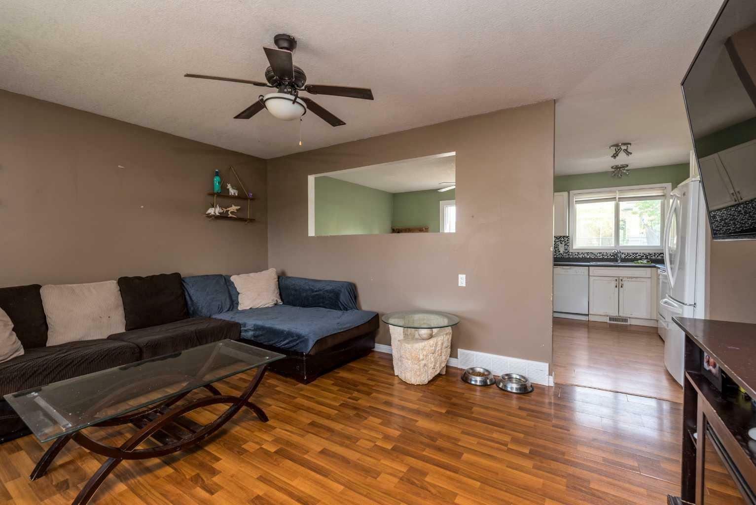 Photo de la propriété: 4743 Barr Crescent SK T9V 0L3