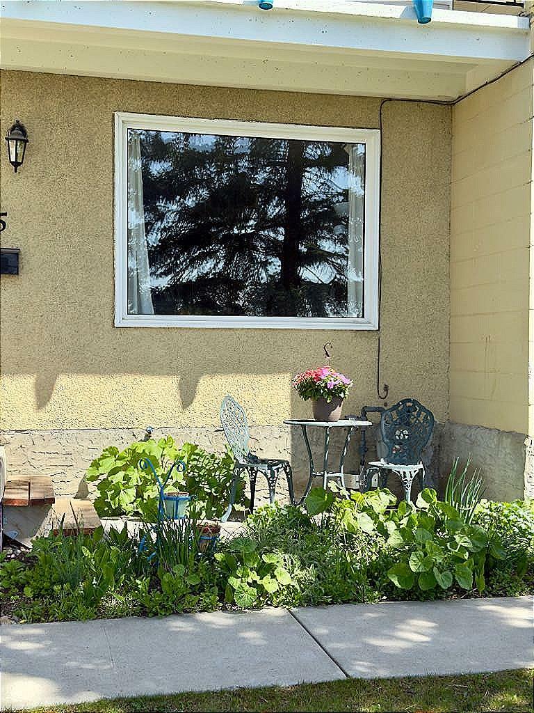 Property Photo: 2211 19 Street NE 395 AB T2E 4Y5