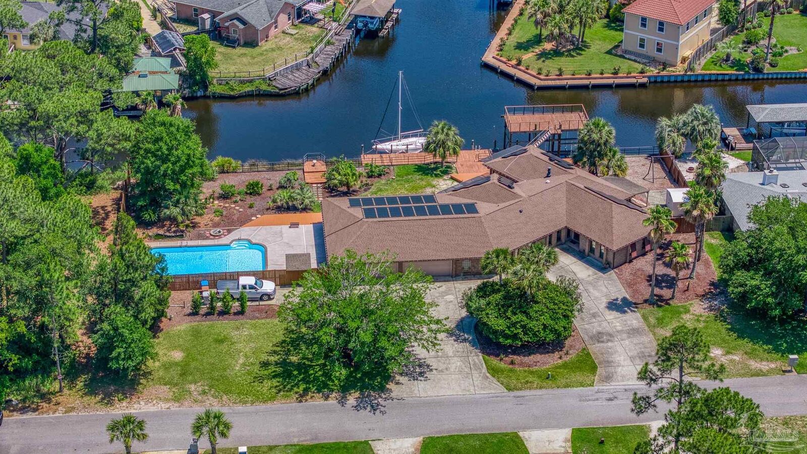 Property Photo: 2963 Coral Strip Pkwy FL 32563