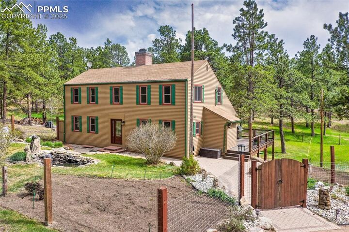 688 Obsidian Drive  Florissant CO 80816 photo
