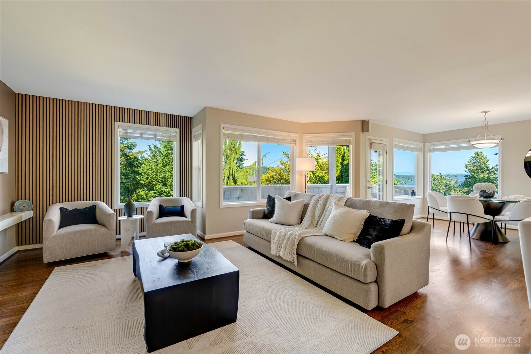 Property Photo: 12045 Lakeside Place NE WA 98125