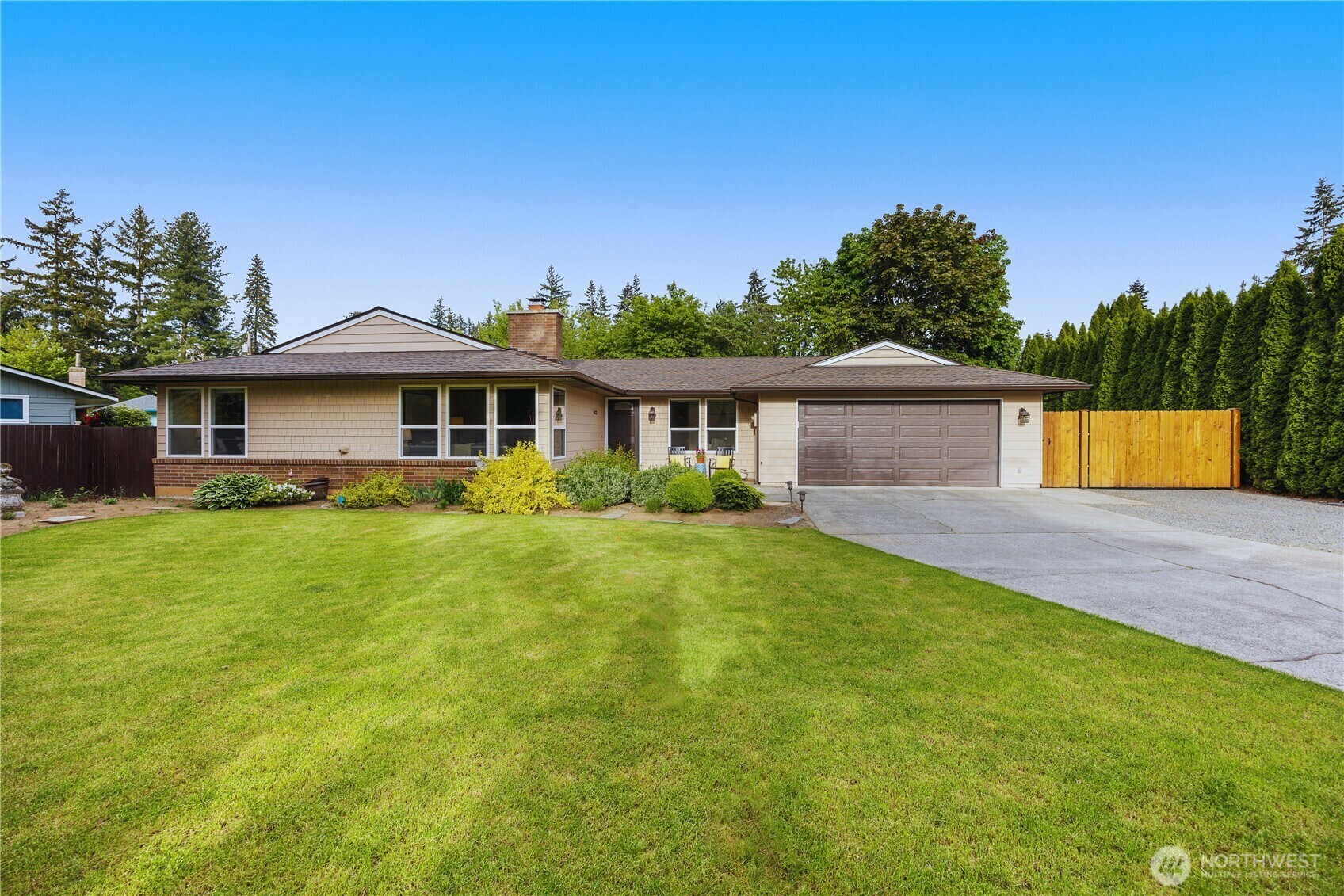 Property Photo: 4433 109th Place NE WA 98271