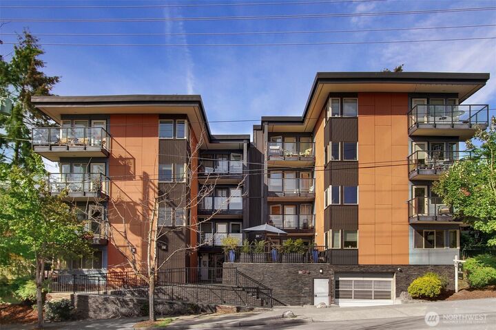 120 NW 39th Street 406  Seattle WA 98107 photo