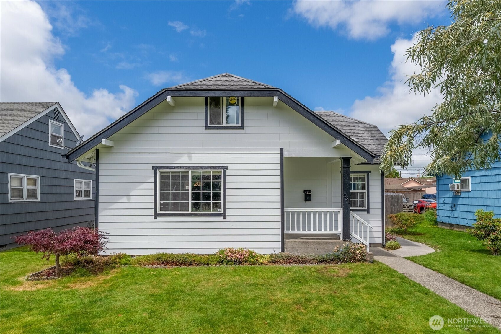 Property Photo: 521 21st Avenue WA 98632