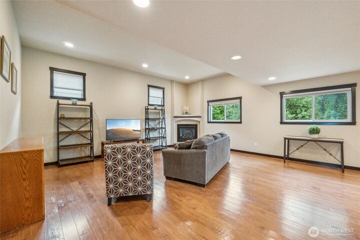 Property Photo:  116  Leann Street  WA 98274 